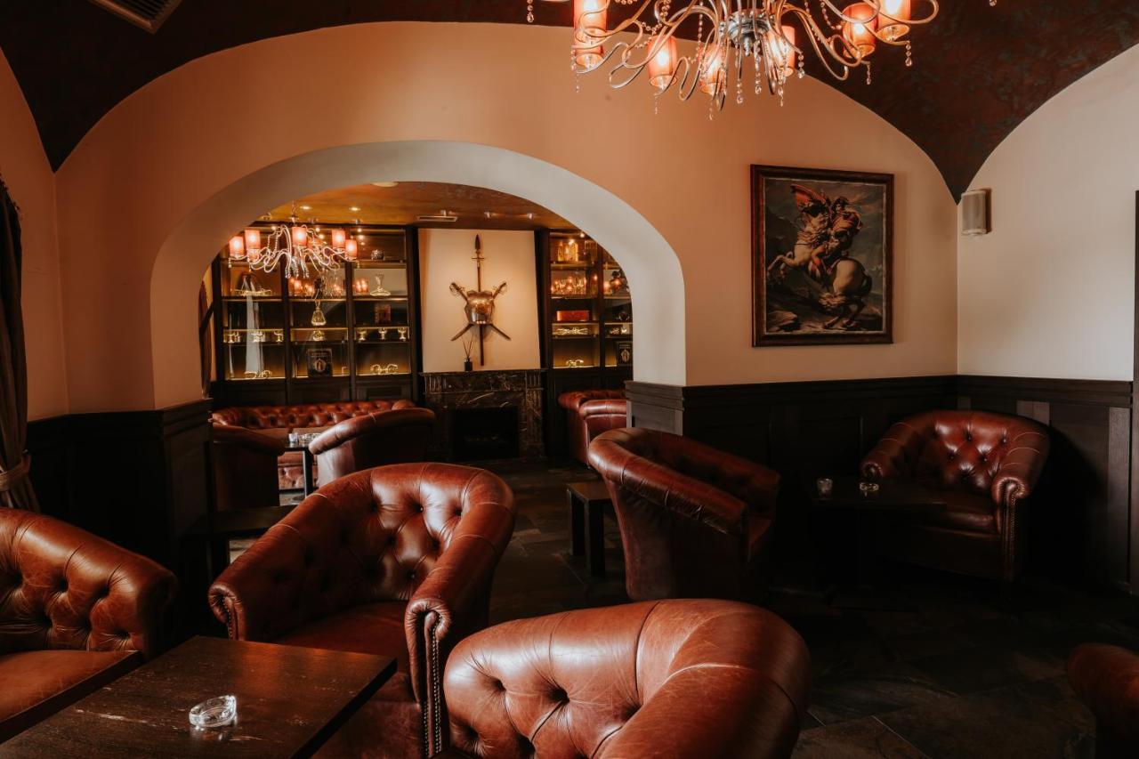 Hotel Bonaparte Kosice Ngoại thất bức ảnh
