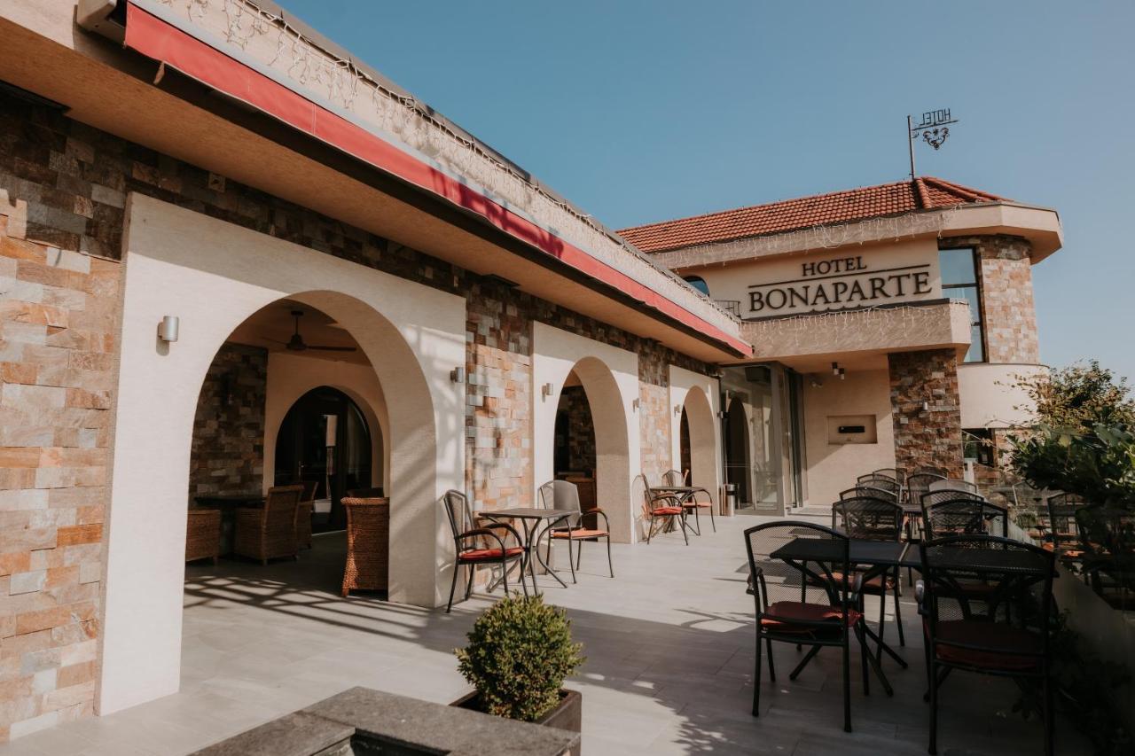 Hotel Bonaparte Kosice Ngoại thất bức ảnh