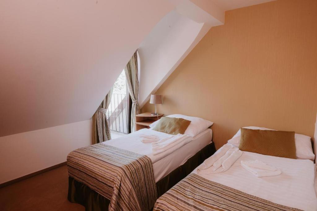 Hotel Bonaparte Kosice Ngoại thất bức ảnh
